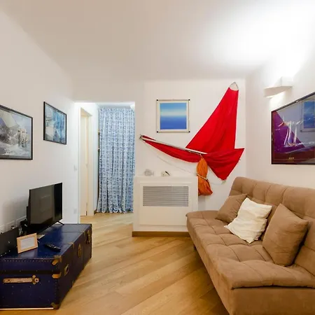 Apartment Altido Chic Flat In Historical Centre