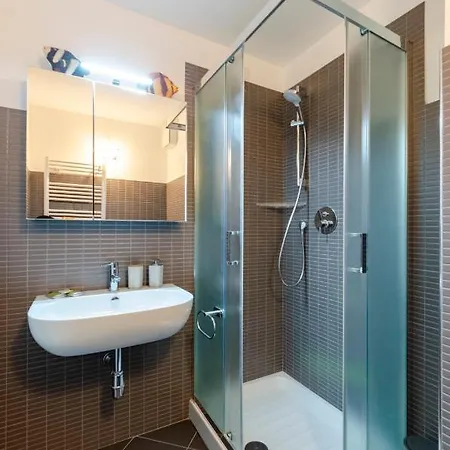 Altido Chic Flat In Historical Centre Apartment